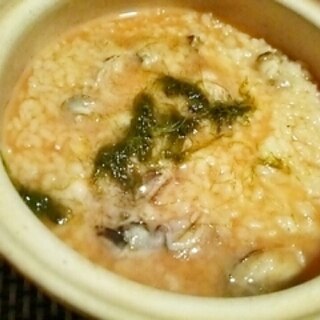 土鍋で米から炊く、牡蠣と海苔の雑炊